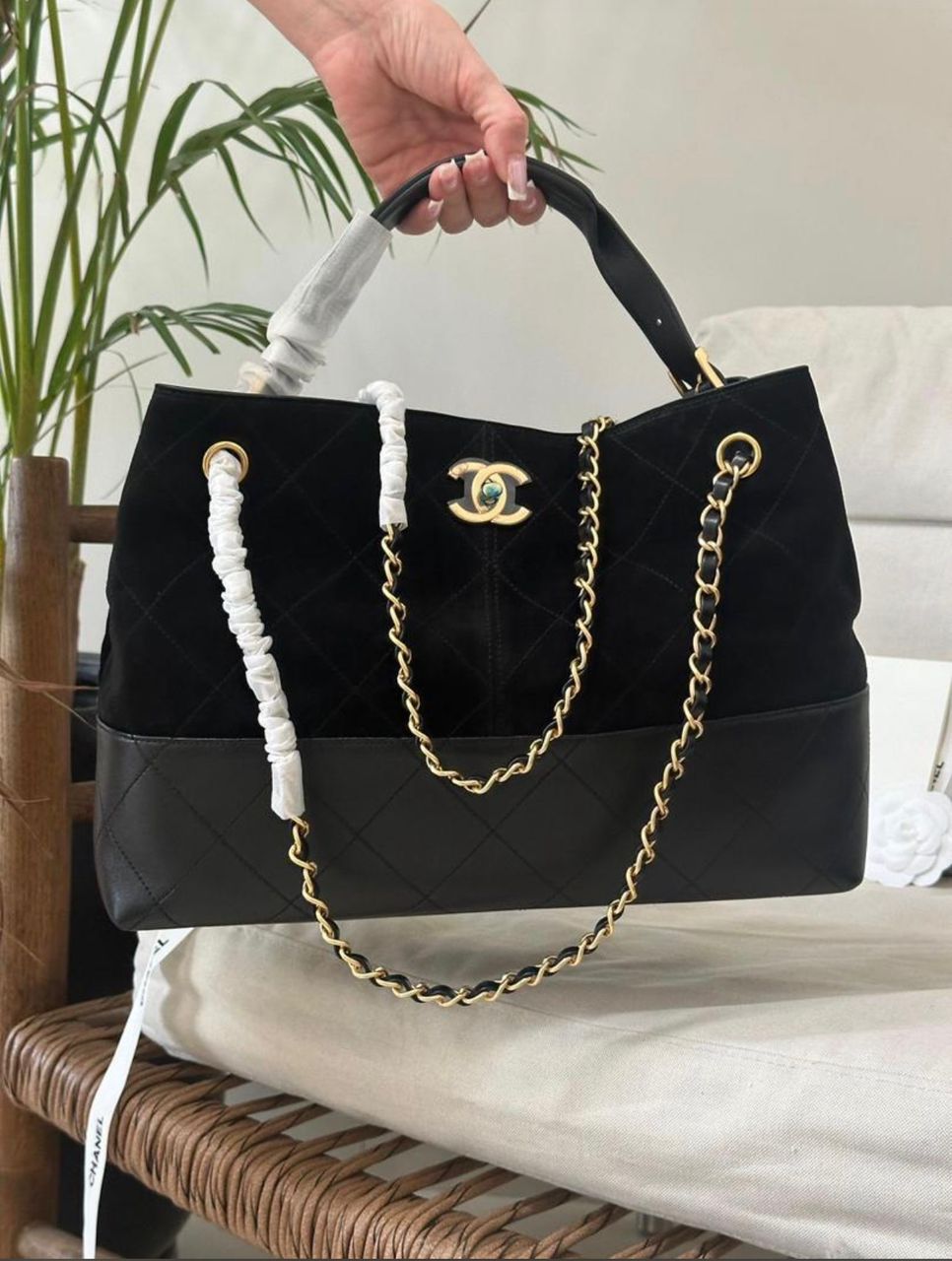 Chanel Métiers d'Art tote bag